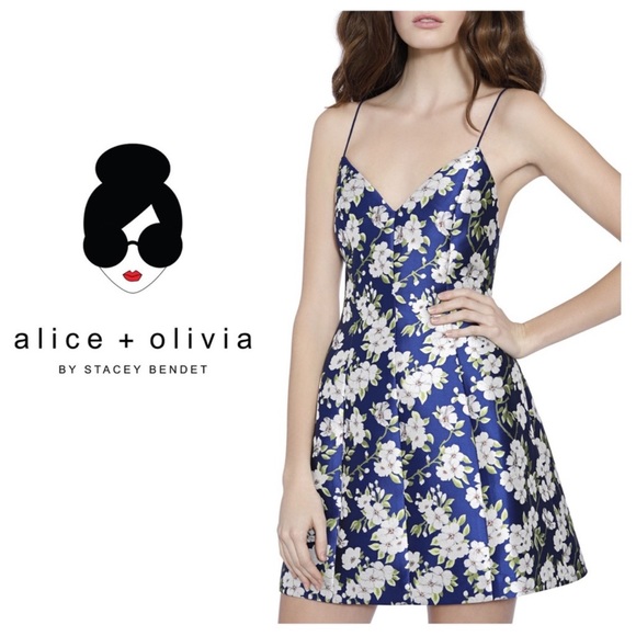 Alice + Olivia : Tayla blue/white floral lantern mini dress - Picture 2 of 6